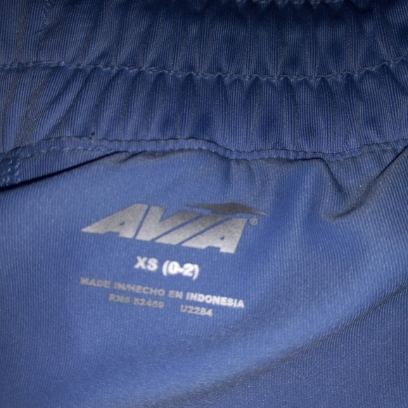 Avia running shorts size XS (0-2) with 4" inch bike liner - Picture 3 of 4